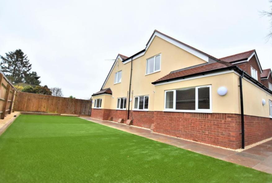 Didcot - Private Flat With Garden & Parking 07 Apartment Екстериор снимка